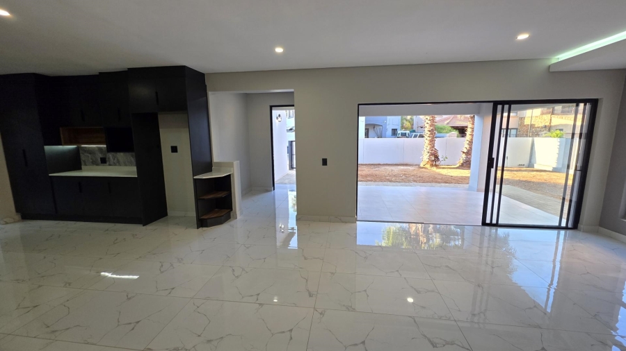 4 Bedroom Property for Sale in Melodie North West